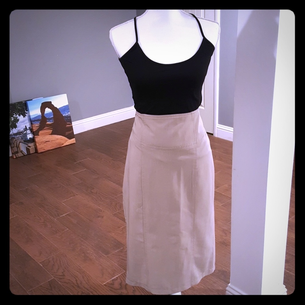 🔹️Pencil skirt
